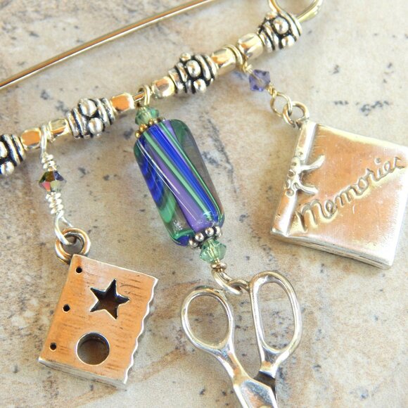 Scrapbooking Charm Pin - Sterling Silver - Cane Glass - Swarovski Crystals - Picture 4 of 4